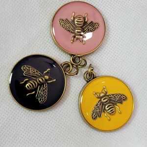 Auth🔥Gucci Gold Round Pendant